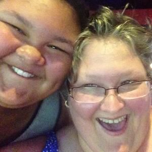 Meet your Posher, Lynn